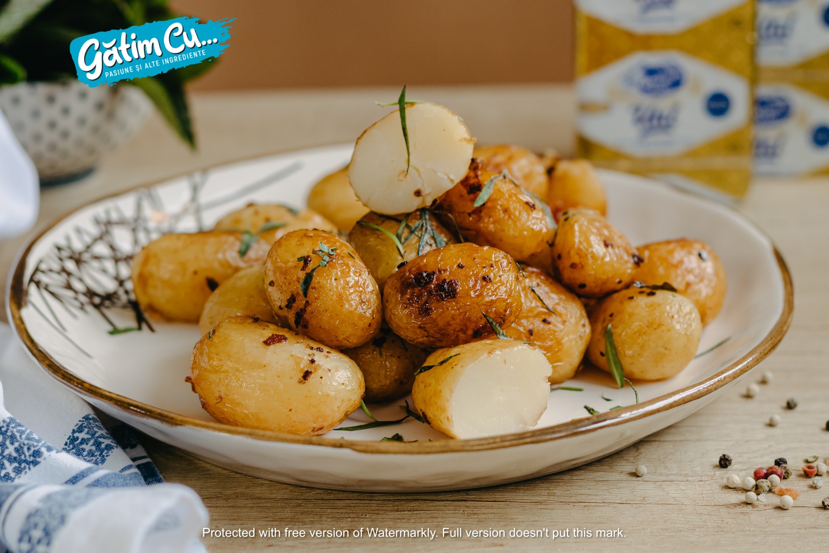 Молодой картофель с тимьяном