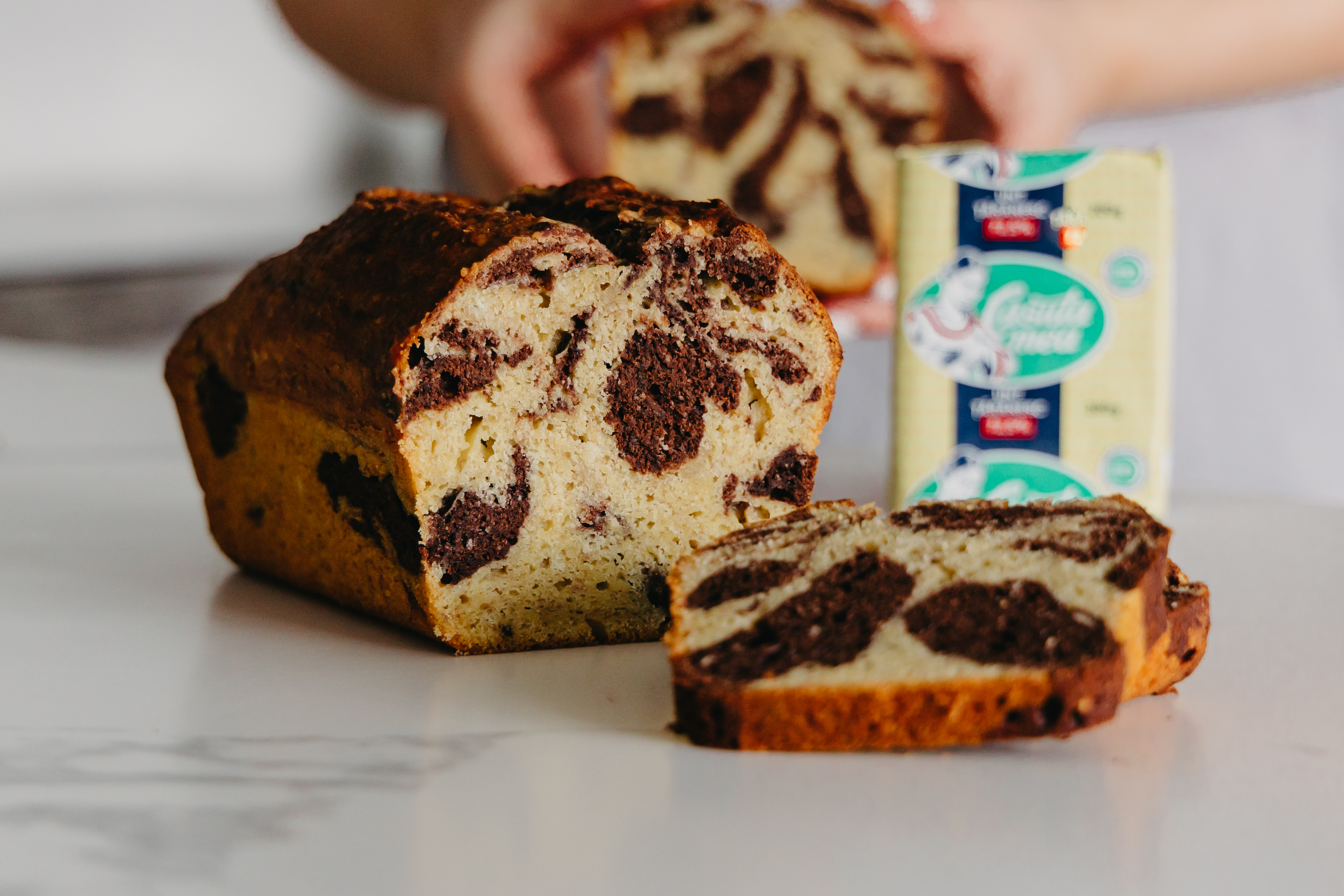 Кекс с бананами, ванилью и какао