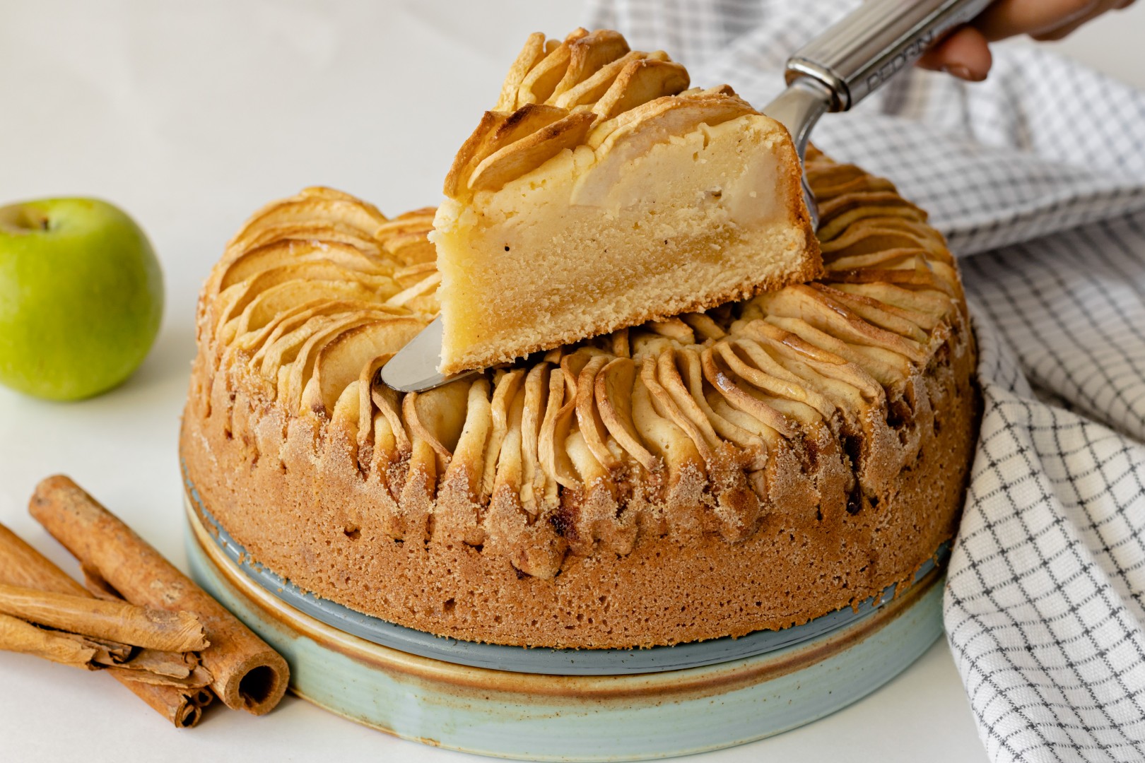 Немецкий яблочный кекс