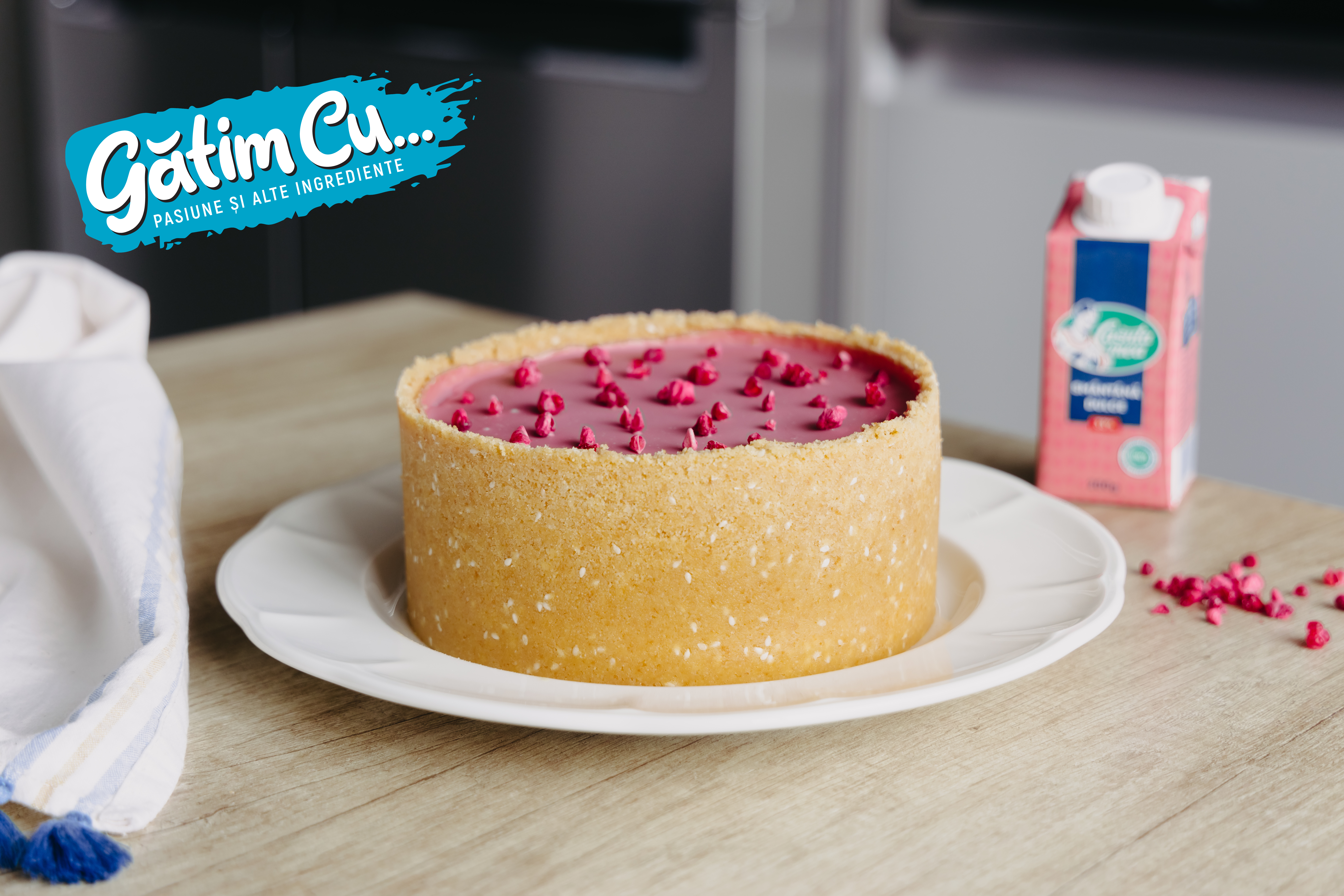 Чизкейк с черной смородиной