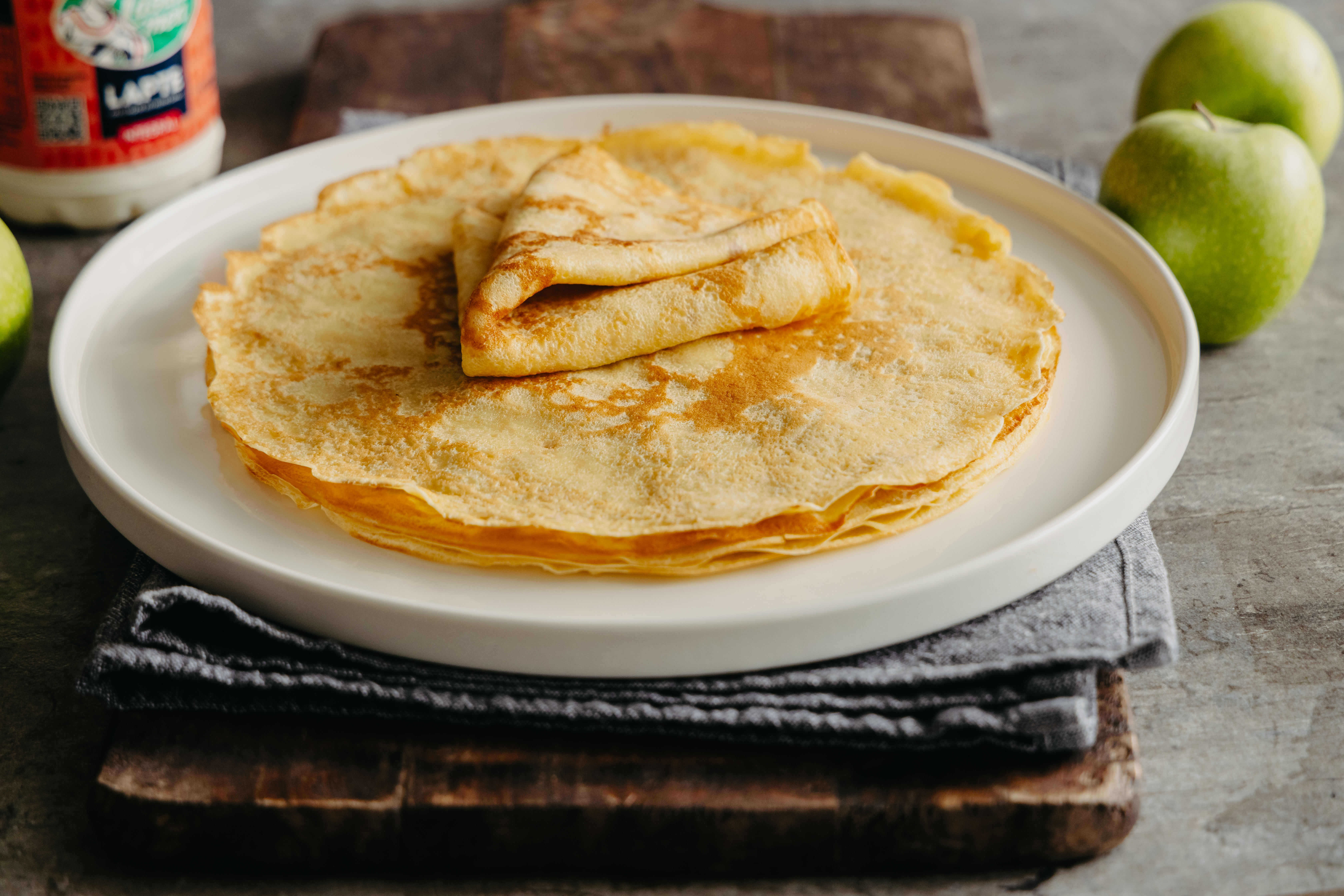 Блины с яблоками