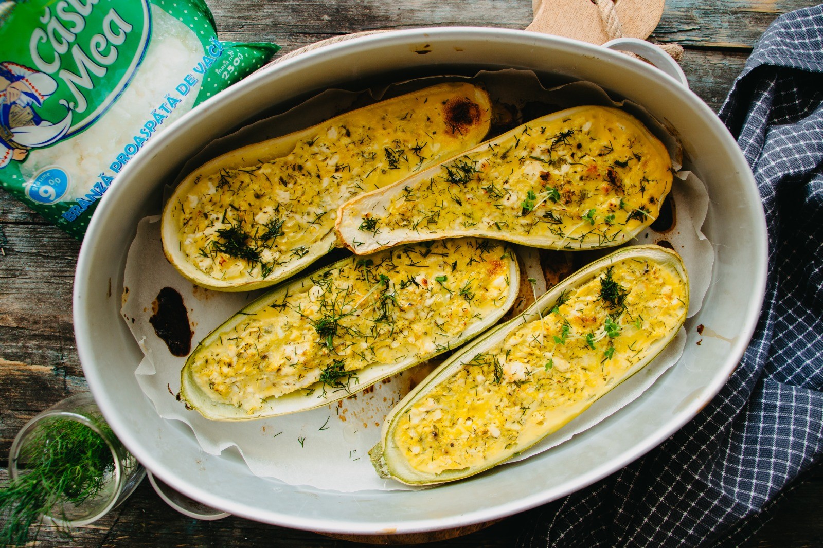 Тыквы, фаршированные сыром