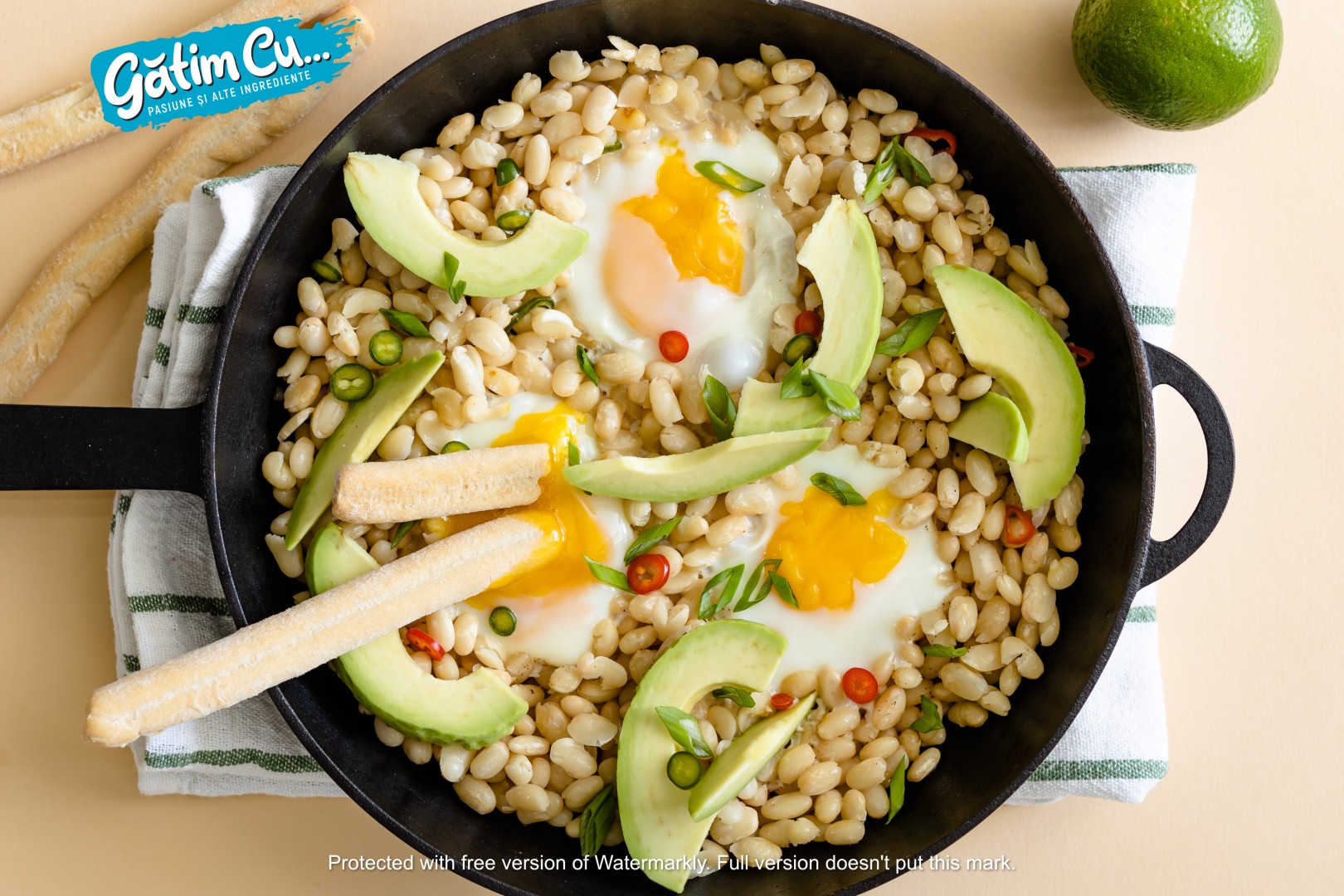 Мексиканский завтрак с фасолью