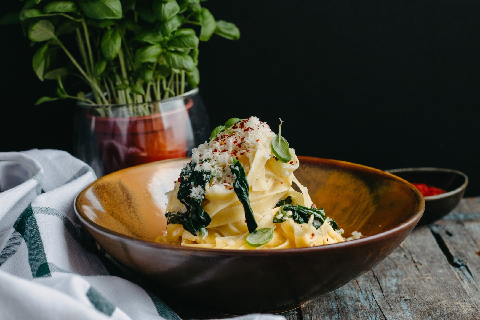 Паста тальятелле со шпинатом