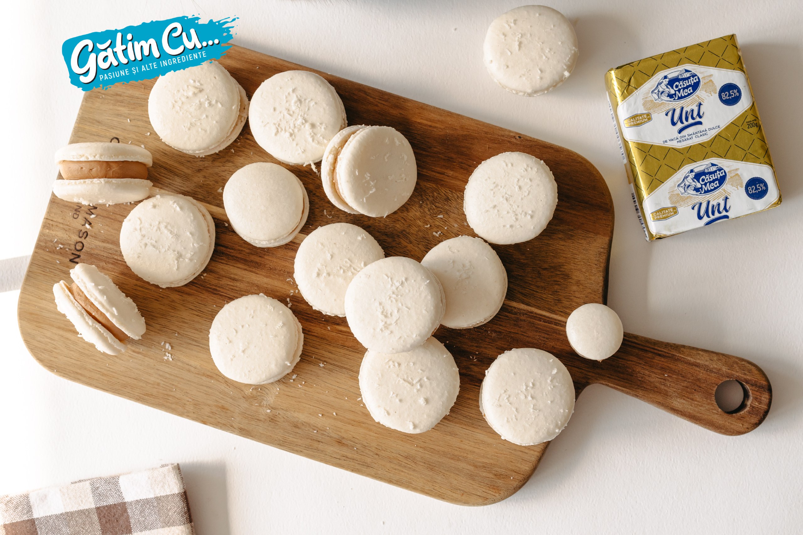 Macarons cu cocos și ciocolată