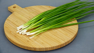 Green onions for decor