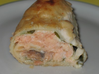 Блины с кремовым соусом, лососем и шпинатом 2