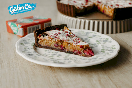 Cherry tart and almond cream