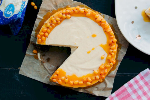 Sea buckthorn mousse cake